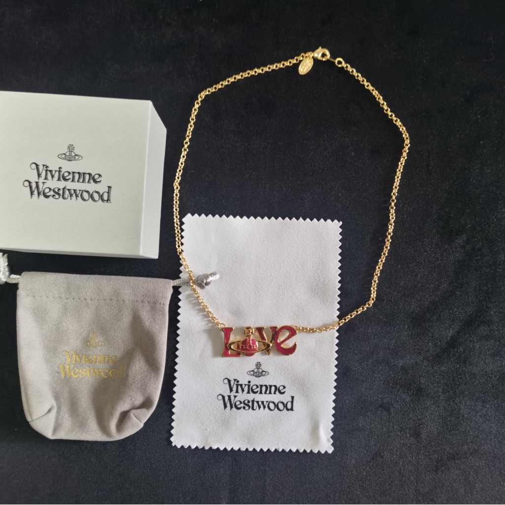 Womens Vivienne Westwood Necklace 96$
